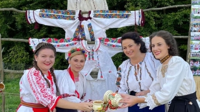 „Lada de Zestre”: Ansamblul Folcloric Național „Transilvania” organizează un eveniment dedicat portului popular tradițional
