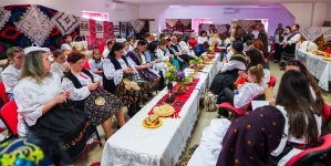 La Bozânta Mare s-a cusut, croșetat, tors, împletit, iar apoi s-a povestit și cântat la lumina slabă a lompașului