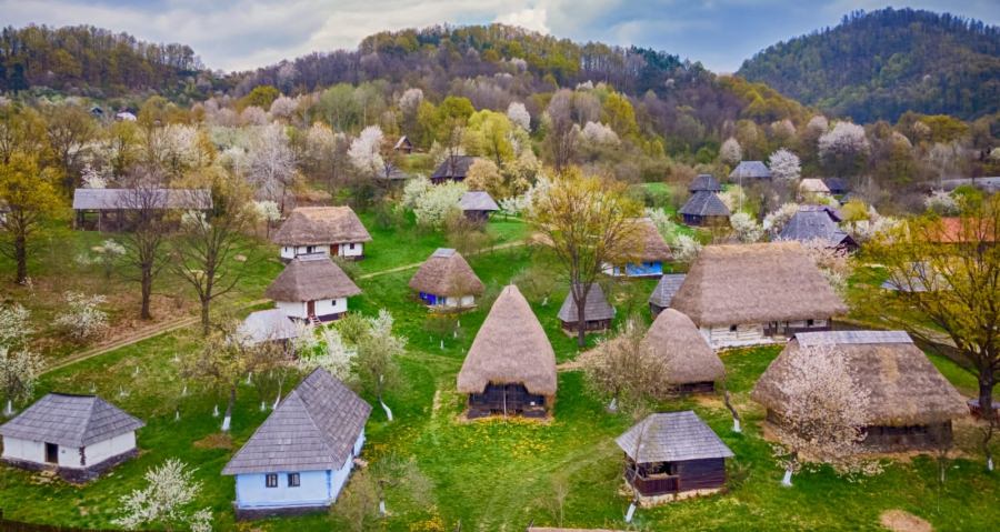În Maramureș, luna mai va fi dedicată culturii și tradițiilor; Se anunță evenimente multe și diverse