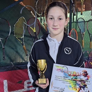 Sportiva Raluka Matei a obținut locul I la turneul de tenis „Trofeul Marc – Cupa Swisspor”