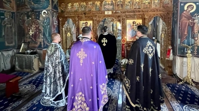 Sfânta Liturghie a Darurilor înainte sfințite la Mănăstirea Chiuzbaia