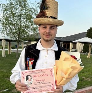 O nouă reușită: Maramureșeanul Denis Cupșe a obținut premiul I la Festivalul-Concurs Național al Cântecului Popular Românesc „Tita Bărbulescu”