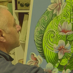 La Centrul Cultural Pastoral din Sighet va avea loc vernisajul expoziției de pictură „Sentimente în culoare”