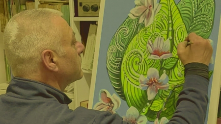 La Centrul Cultural Pastoral din Sighet va avea loc vernisajul expoziției de pictură „Sentimente în culoare”