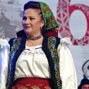 Aniversare: Iuliana Dragoș, directorul Ansamblului Folcloric Național „Transilvania”, împlinește o frumoasă vârstă