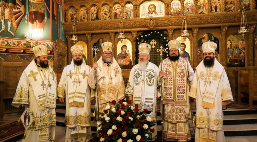 Șase ierarhi au slujit la Mănăstirea Rohia cu ocazia împlinirii a 30 de ani de arhierie a Preasfințitului Părinte Iustin