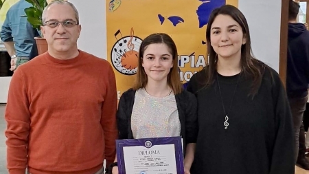 Patricia Petran de la Colegiul de Arte din Baia Mare, Premiul I la Olimpiada Națională de Interpretare Instrumentală pentru clasele V-VIII