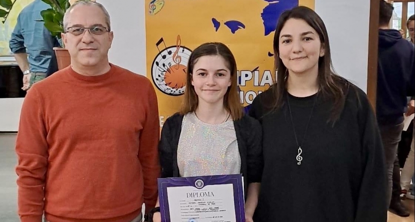 Patricia Petran de la Colegiul de Arte din Baia Mare, Premiul I la Olimpiada Națională de Interpretare Instrumentală pentru clasele V-VIII