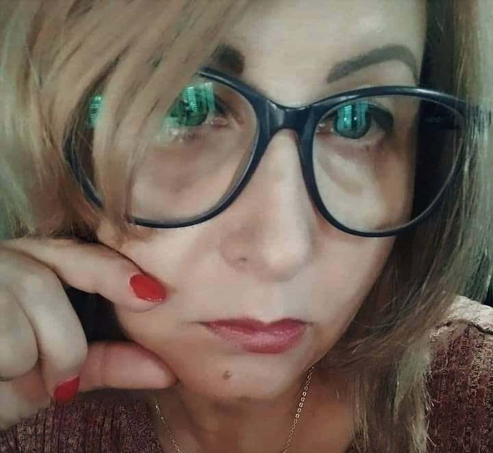 Mihaela Poduț Ienuțaș își lansează cartea „Sensul frunzelor”