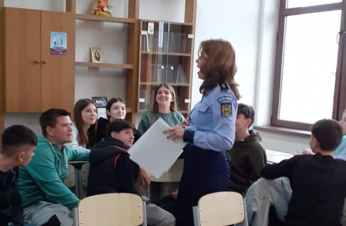 Conversație despre „Importanța vieții cotidiene” cu elevii Școlii Gimnaziale Cicârlău