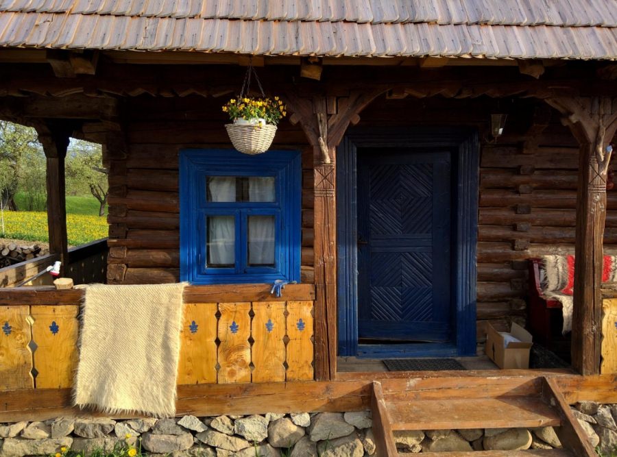 „Vânzarea copilului pe fereastră”, ritualul care nu dădea greș niciodată