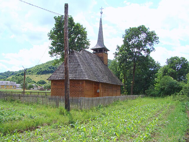 Biserica de lemn „Sfântul Dumitru” din Răzoare