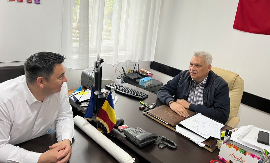 Marian Condrat și Nicolae Traian David pun bazele unui parteneriat zonal pentru dezvoltarea unitară a turismului pe Valea Izei