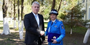 Maramureșeanca Andrada Văideanu, felicitată de ministrul Cătălin Predoiu: Jandarmul de onoare din țara noastră, în 2024