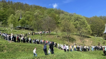 Calea Crucii la mănăstirea „Sfânta Maria” din Baia Mare