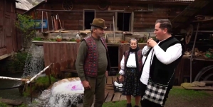 Moara lui Magdău din Săcel are o vechime de peste 100 de ani și funcționează neîncetat de la construirea ei