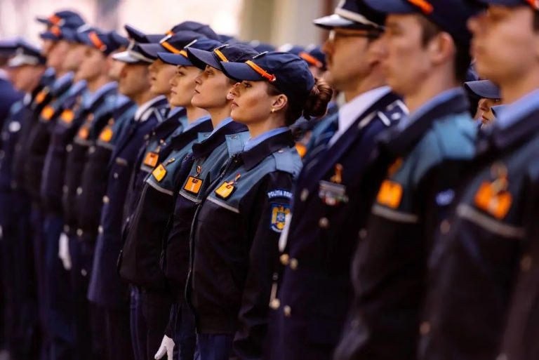 Au început înscrierile la școlile de poliție. Dosarele se depun exclusiv online