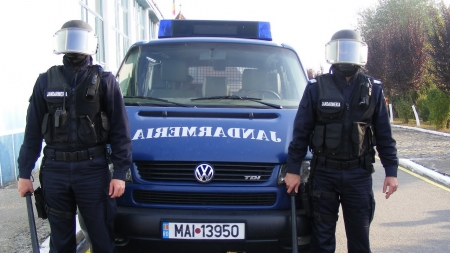 Comportamentul suspect l-a trădat: Un bărbat prins de jandarmii din Maramureș