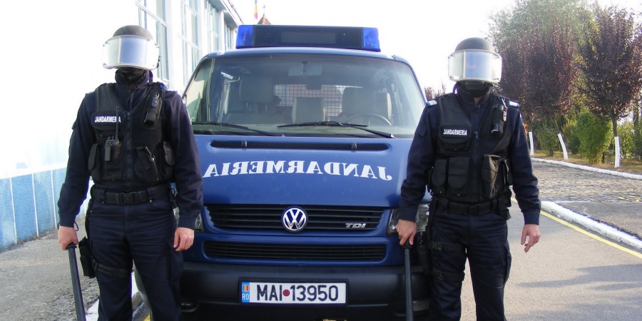 Comportamentul suspect l-a trădat: Un bărbat prins de jandarmii din Maramureș