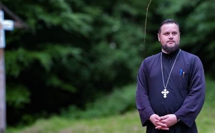 Pr. Adrian Dobreanu: Sâmbăta Mare – zi a credinței și introspecției și a răbdării în încercare