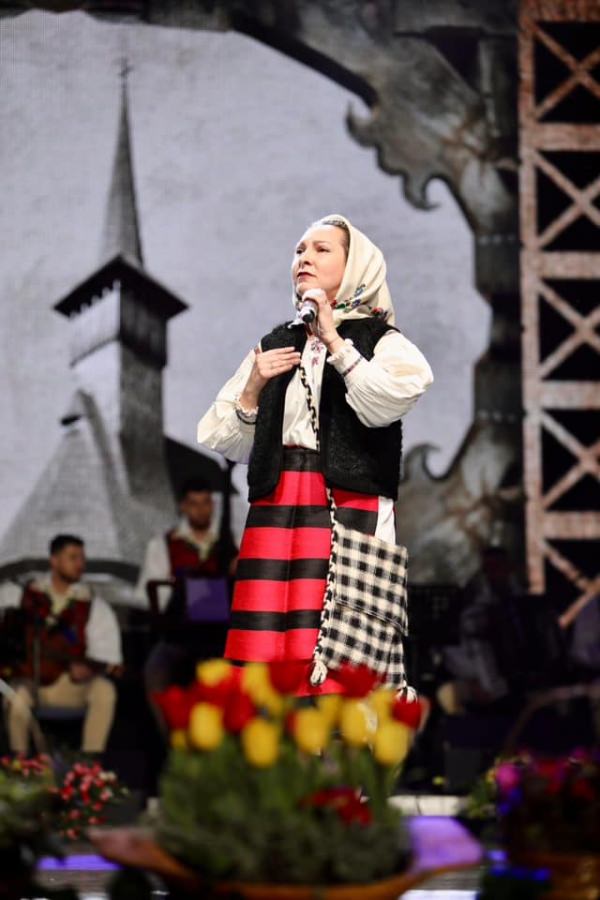 Maria Casandra Hauși și Grupul Folcloric „Horitoarele din Lăpuș”, invitați în cadrul Festivalului „La Poale de Țibleș”
