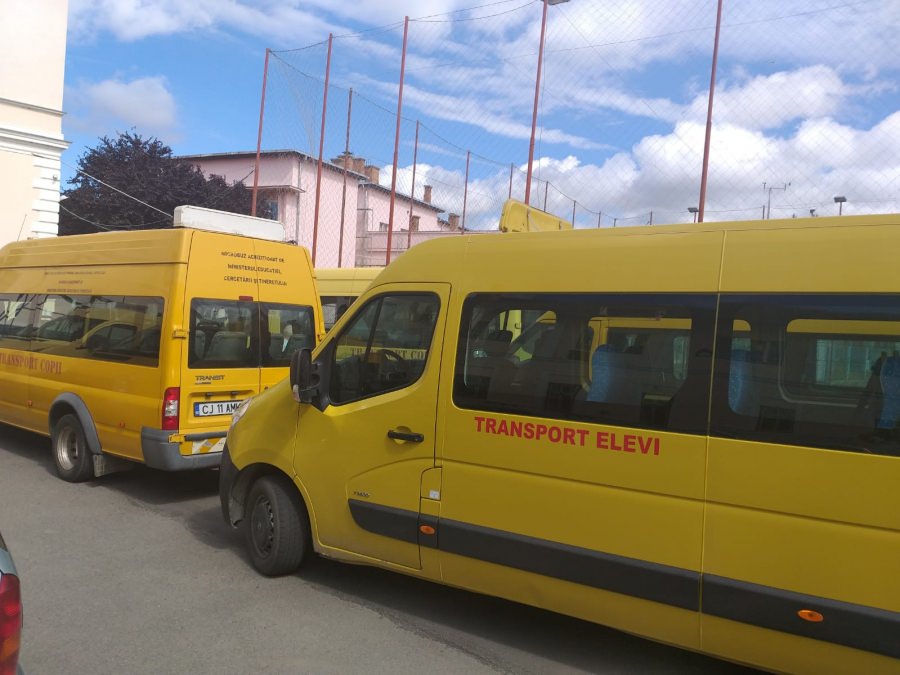 Călin Bota, deputat PNL: ”Autobuzele școlare nu mai pot transporta decât elevi şi profesori”