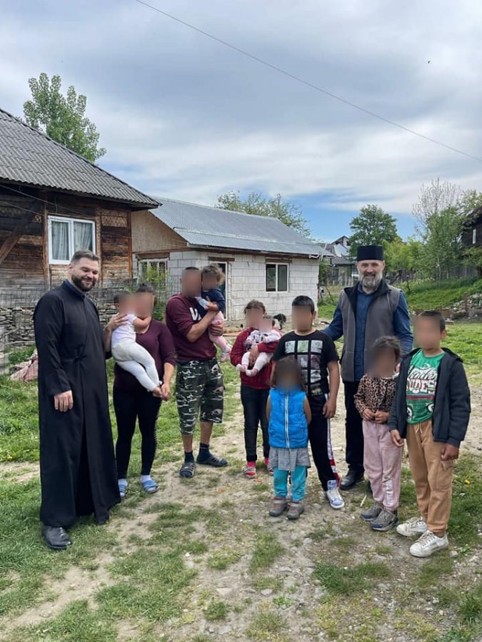 50 de familii nevoiașe din Protopopiatul Vișeu au avut o masă îmbelșugată de Paști prin intermediul proiectul filantropic “Masa bucuriei”