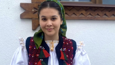 Iulia Ioana Vlad a obținut Premiul Special al Fundației „Valeria Peter Predescu” în cadrul Festivalului-Concurs Național de Interpretare a Cântecului Popular Românesc de la Bistrița