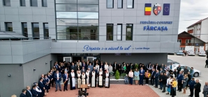 A avut loc sfințirea noului sediu al Primăriei Fărcașa