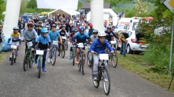 Peste 100 de copii au participat la concursul de ciclism de la Fărcașa
