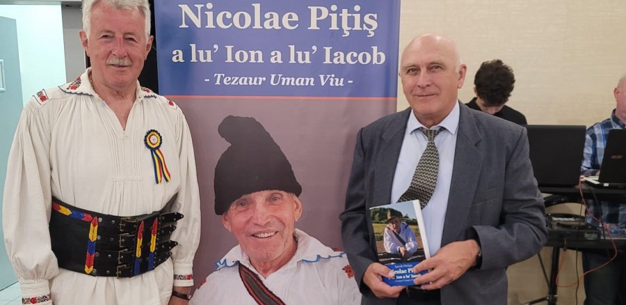 Scriitorul maramureșean Iacob Oniga a lansat și la Sibiu cartea „Nicolae Pițiș a lu’ Ion a lu’ Iacob”