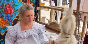 Ioana a purtat arta torsului dincolo de granițele Maramureșului