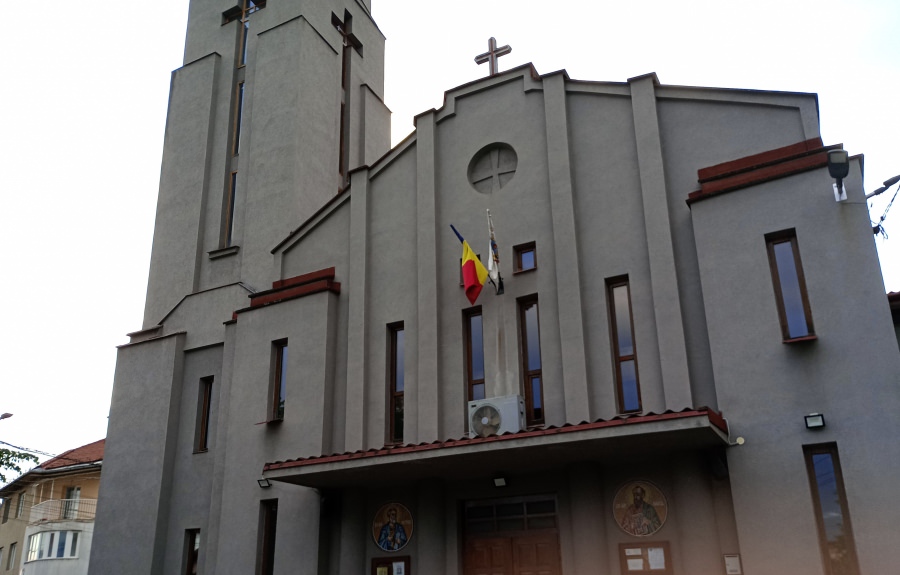 Minerii construiau în urmă cu 87 de ani, o biserică pe Valea Roșie