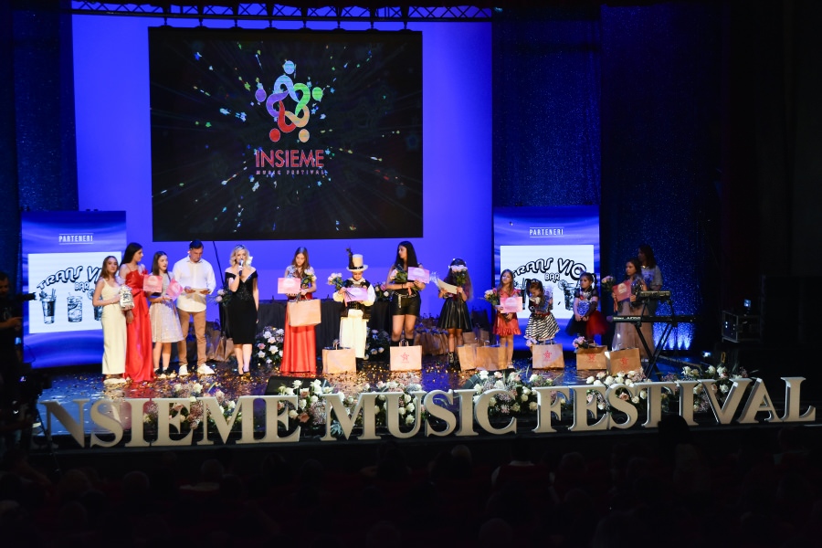 Cine sunt câștigătorii primei ediții a Festivalului Național de Muzică Ușoară și Populară – Insieme Music Festival