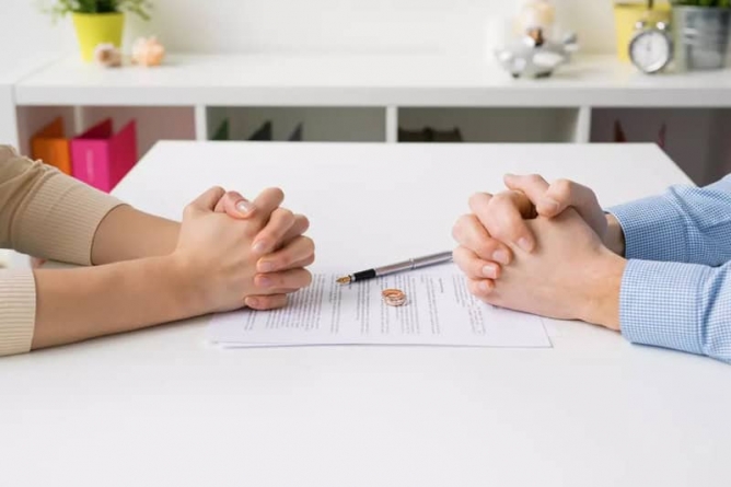 Taxe judiciare de timbru mai mici, pentru divorțuri și partaje