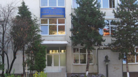 Moment poetic „Cuvânt în lume”, la Colegiul „Mihai Eminescu”