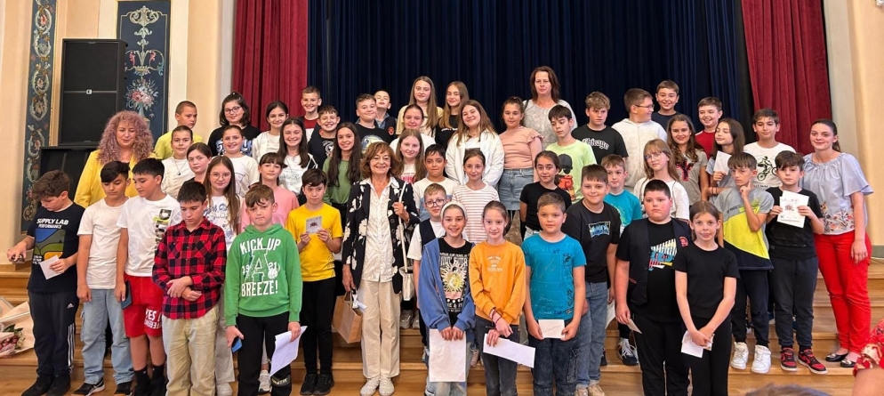 În Sighetu Marmației a avut loc un spectacol de poezie dedicat poetei Ana Blandiana