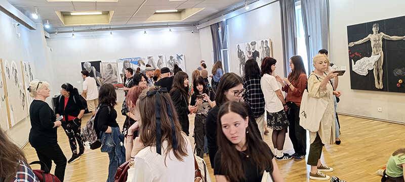 Expoziția „Cântecul vârstelor”- Bruno Maria Bradt poate fi vizionată până pe 14 iulie