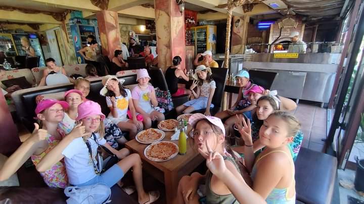 Școala de vară „Funny school” oferă activități variate pentru copiii aflați în vacanță