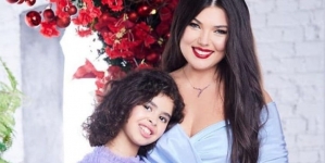 Maramureșeanca Paula Seling se simte cea mai fericită, în postura de mamă