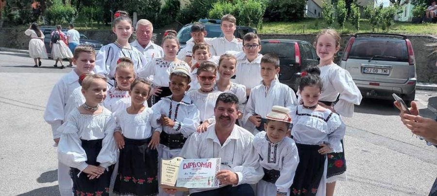 Cântec, joc și voie bună în localitatea Coruia în această duminică