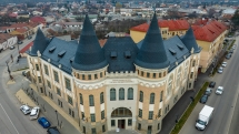 Centrul Cultural Pastoral din Sighetu Marmației găzduiește expoziția de icoane „Chipuri din veac, în veci”