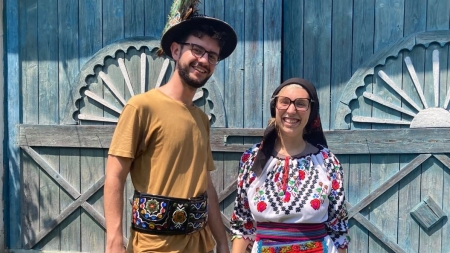 Doi studenți din Torino, Italia, au parte în această perioadă de o experiență inedită în Groșii Țibleșului