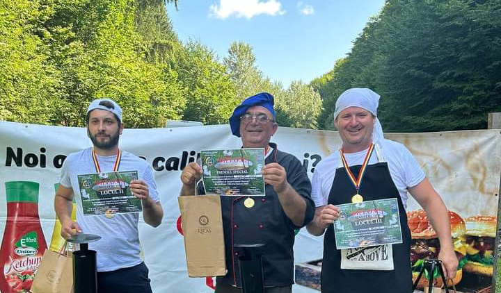 „Ceaunul chiorean” aflat la cea de-a-IV-a ediție și-a desemnat câștigătorii celui mai gustos guyaș