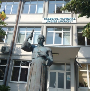Două eleve de la Colegiul „Vasile Lucaciu” Baia Mare s-au calificat la faza națională a Olimpiadei Interdisciplinare „Cultură și spiritualitate românească”