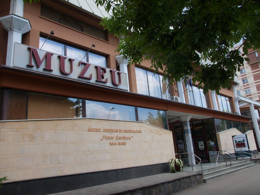 ”Operă pentru maramureșeni”, la Muzeul de Mineralogie