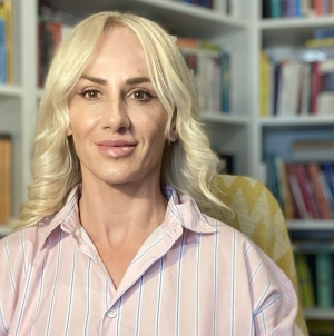 Psiholog psihoterapeut Cecilia Ardusătan: Strigătul din spatele ecranului – o scrisoare deschisă către părinți