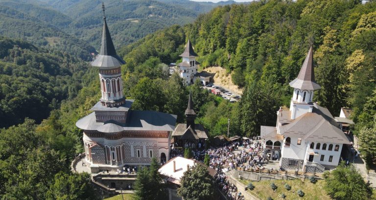 Programul slujbelor la Mănăstirea Rohia de sărbătoarea Nașterea Sfântului Ioan Botezătorul