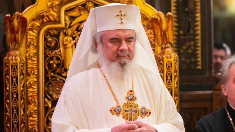Patriarhul Daniel, liderul spiritual al Bisericii Ortodoxe Române, celebrează împlinirea vârstei de 75 de ani