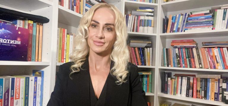 Psiholog psihoterapeut Cecilia Ardusătan: Când emoțiile de examen ajută și când încurcă